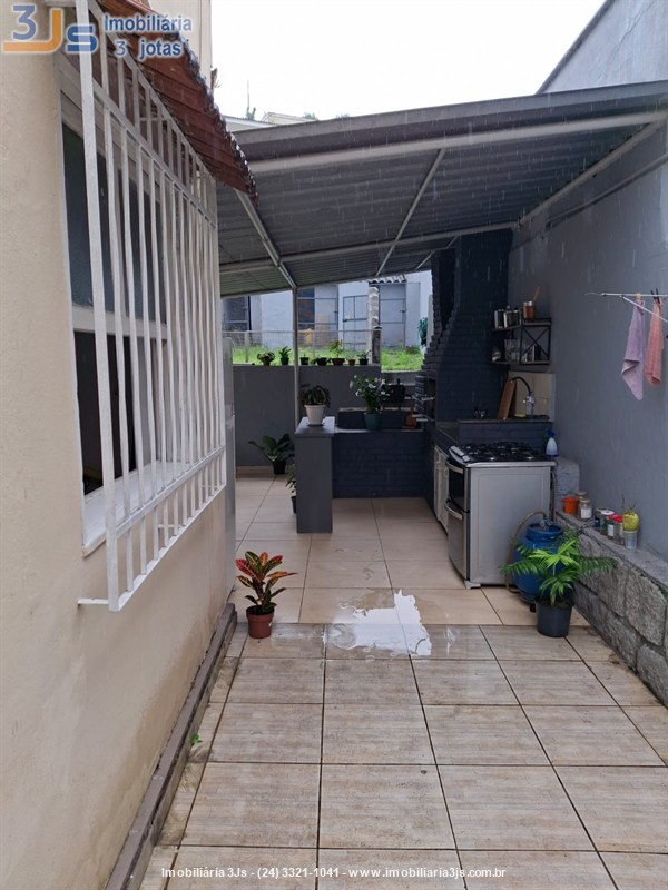 Casa a Venda no Jardim Brasília em Resende