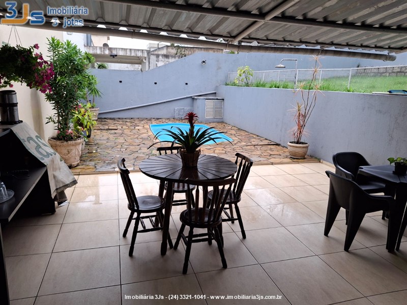Casa a Venda no Jardim Brasília em Resende