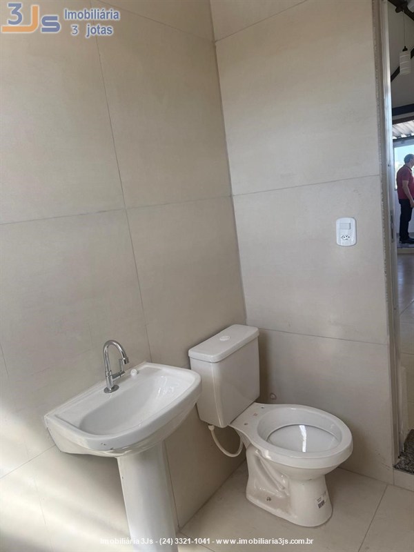 Kitnet para Alugar no Vila Julieta em Resende