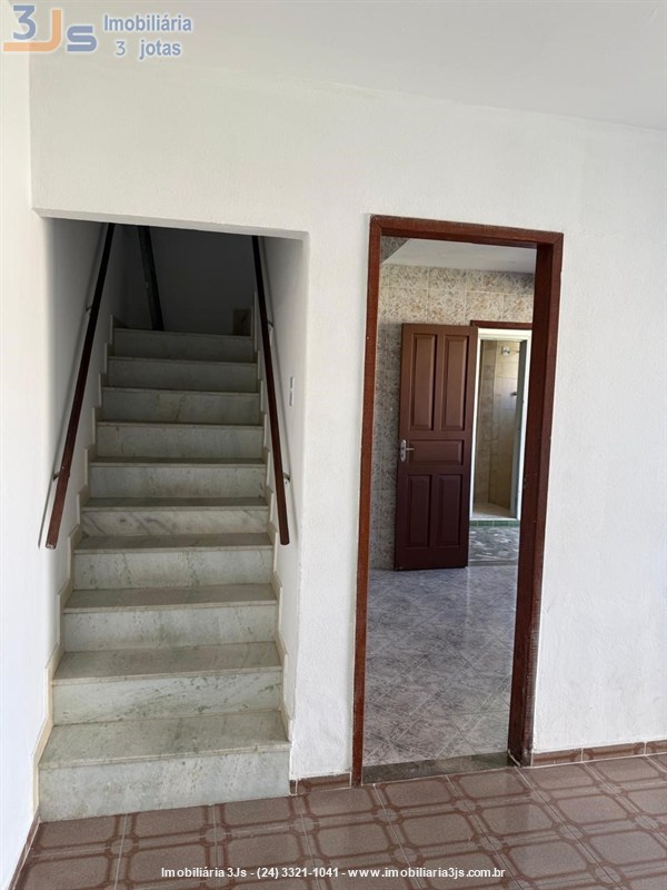 Casa para Alugar no Vila Julieta em Resende