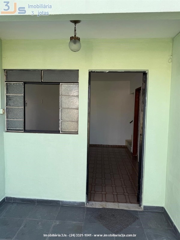 Casa para Alugar no Vila Julieta em Resende