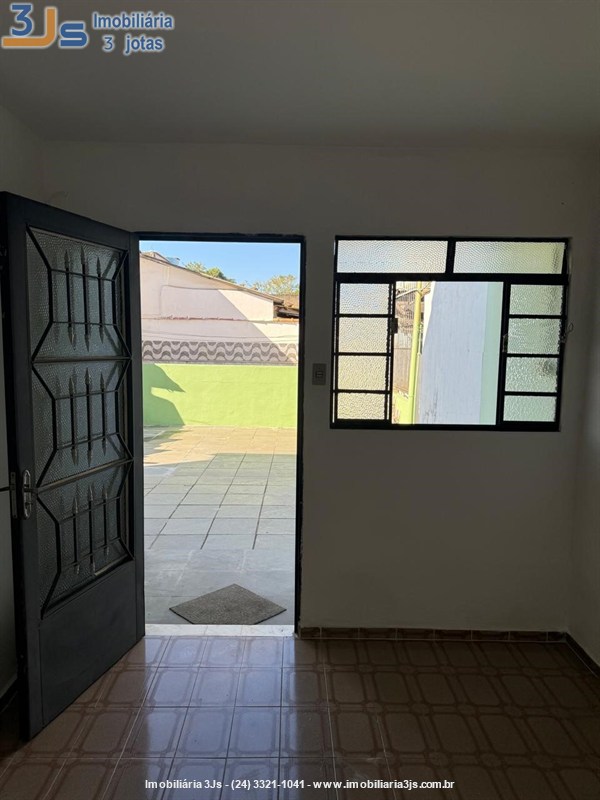 Casa para Alugar no Vila Julieta em Resende